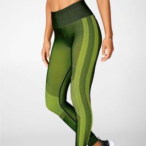 Fabletics High-Waisted Seamless Check Legging — Olive/Thyme, S, NWT